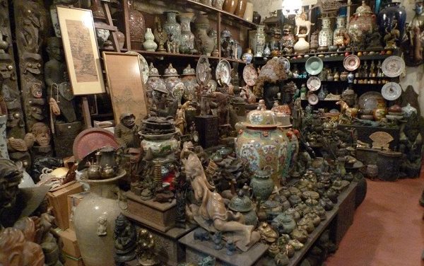 ASIAN ANTIQUE GALLERY IN KUCHING, SARAWAK BORNEO MALAYSIA – BY APPOINTMENT